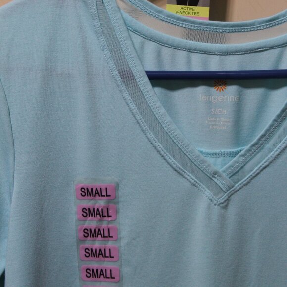 FALL SALE TANGERINE Cute TEE Comfy Active V-Neck Mint Small NWT's - Picture 3 of 10